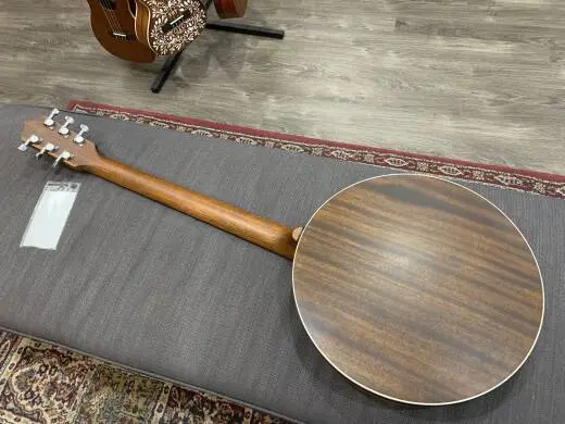 DEERING BOSTON 6-STRING 2