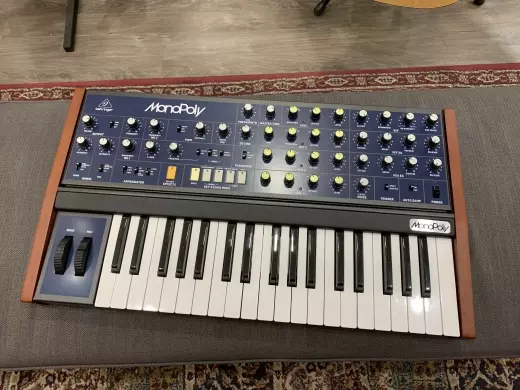 Behringer - MONOPOLY