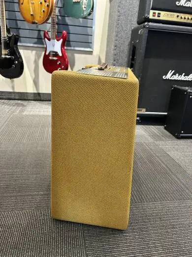 Fender - 814-0500-100 2