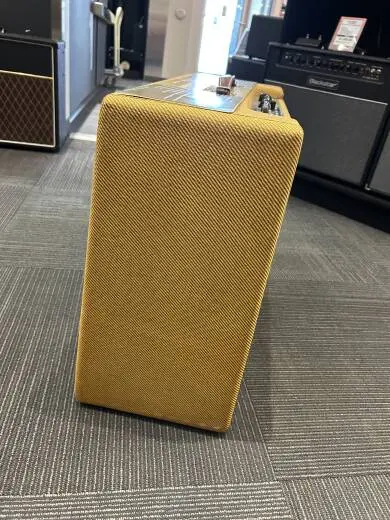 Fender - 814-0500-100 2