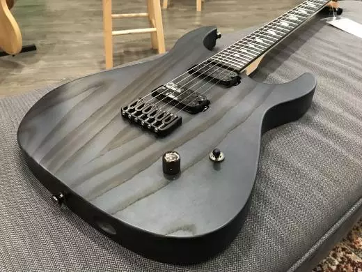 CAPARISON DELLINGER II FX-AM DARK BLACK MATTE 2