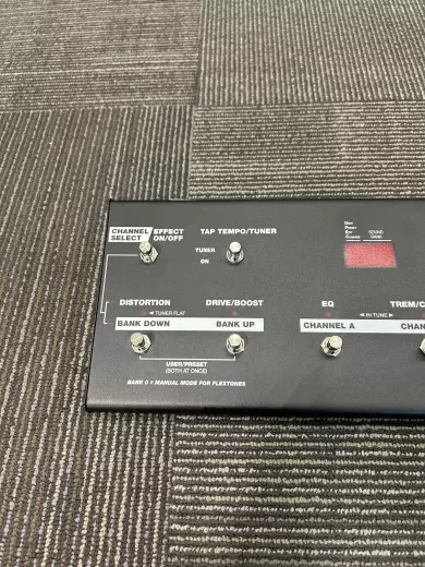 Line 6 - FLOOR BOARD 2