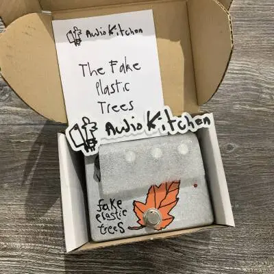 AUDIO KITCHEN FAKE PLASTIC TREES PREAMP 2