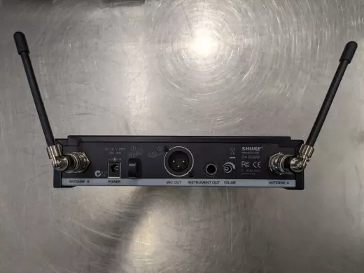 Shure - SLX4 2