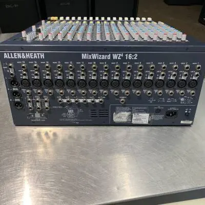 Allen & Heath - W4 1602 2
