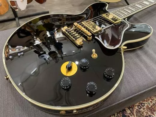 EPI BB KING LUCILLE W/CASE-EBONY 2