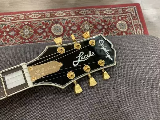 EPI BB KING LUCILLE W/CASE-EBONY 2