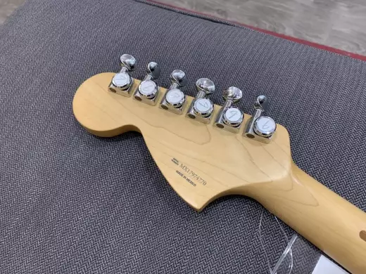 FENDER DELUXE STRAT MN VBL 2