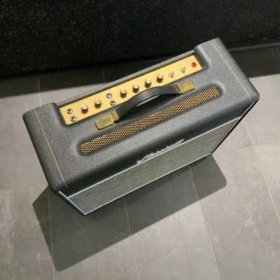 MARSHALL 18W 1X12 CLASS A 2 CH W TREM COMBO 2