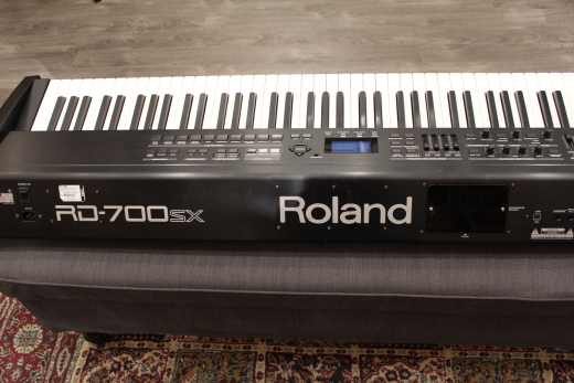 Roland RD-700sx 4