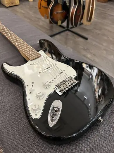 Fender Player Strat LH PF Black 2