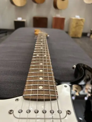 Fender Player Strat LH PF Black 2