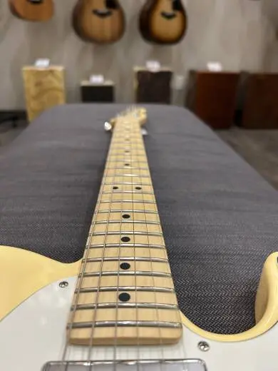 Fender - 011-5122-341 2