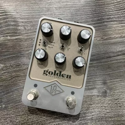 UA GOLDEN REVERB PEDAL