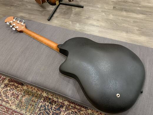 Gear Hunter | OVATION CC057 Celebrity Series