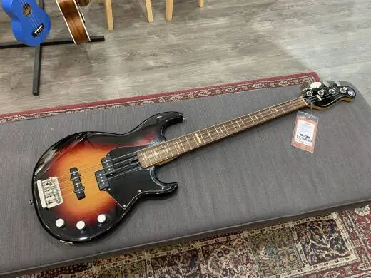 YAMAHA BB PRO BASS VINTAGE SUNBURST