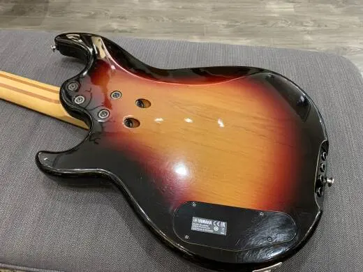 YAMAHA BB PRO BASS VINTAGE SUNBURST 2