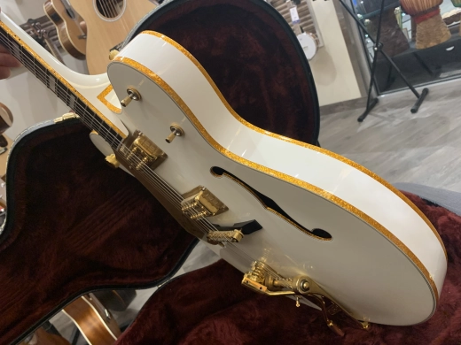 GRETSCH MIJ WHITE FALCON LH 2