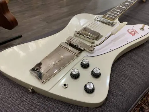 EPI 1963 FIREBIRD V MAESRTO WHITE W/C 2