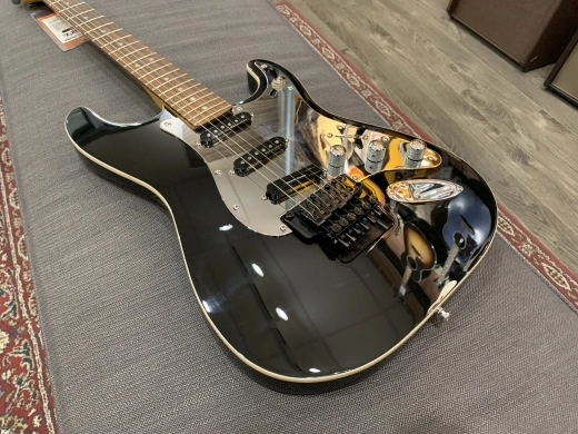 FENDER TOM MORELLO STRAT BLK RN W/CS 3