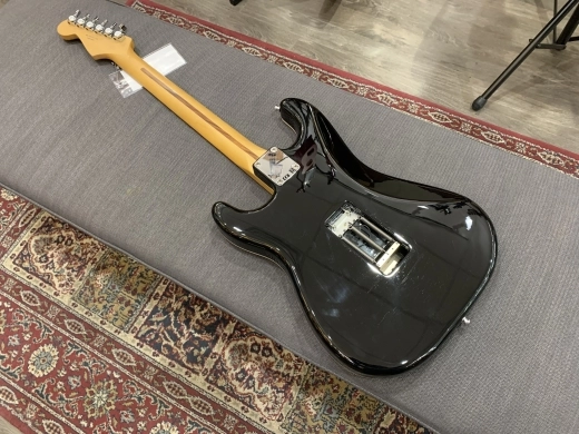 FENDER TOM MORELLO STRAT BLK RN W/CS 5