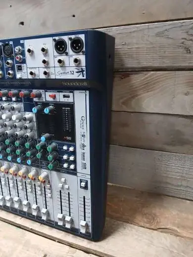 Soundcraft - SIGNATURE 12 2