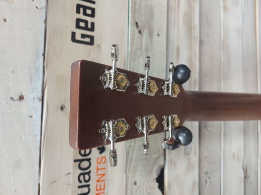 Martin Guitars - 0-18 6