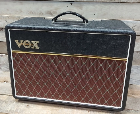 Store Special Product - Vox - AC10C1