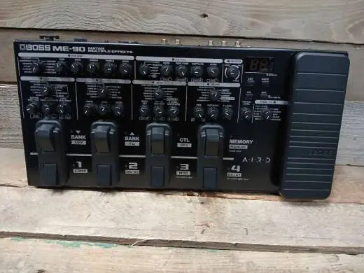 BOSS - ME-90