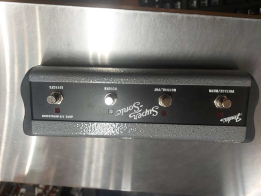 FENDER SUPER SONIC  FOOTSWITCH 4-B VC/CH/FX/REV (NO CABLE