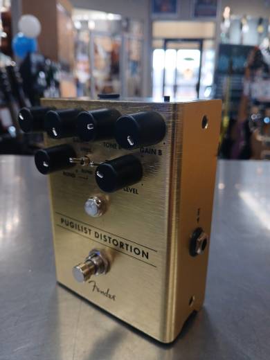 Fender Pugilist Distortion Pedal | Long & McQuade