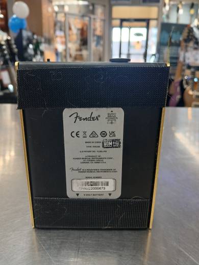 Fender Pugilist Distortion Pedal | Long & McQuade