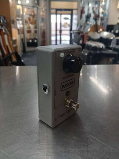 ギター MXR M135 Smart Gate MXR M135 - Smart Gate | Long & McQuade
