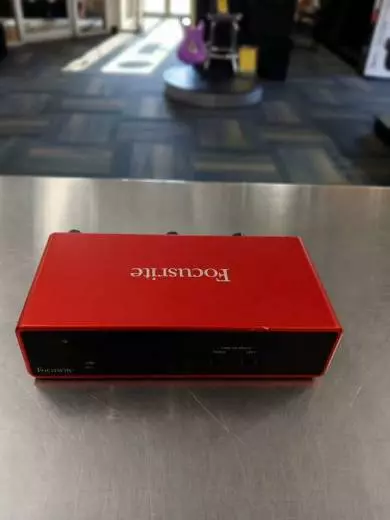 Focusrite - SCARLETT2I2MK3 2