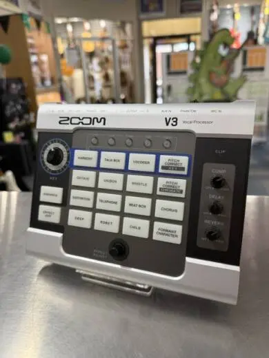 Zoom - V3 ZOOM