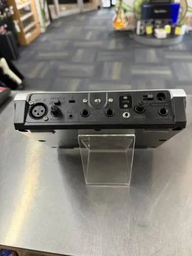 Zoom - V3 ZOOM 2