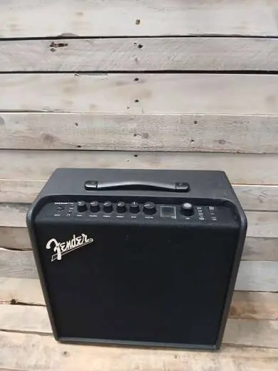 Fender - Mustang LT50 231-1200-000 2