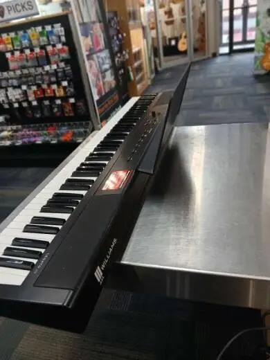 Williams Pianos - LEGATO III 2