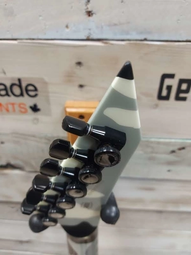 ESP Guitars - Urban Camo EIIMIINTUC 2