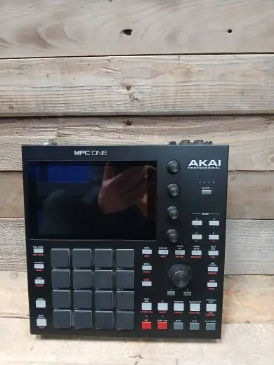 Akai - MPC ONE