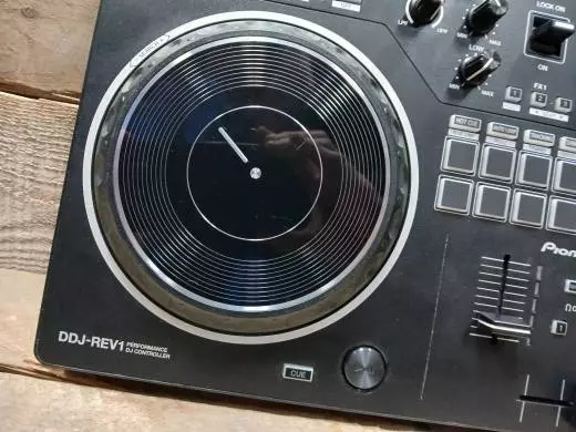 Pioneer DJ - DDJ-REV1 2
