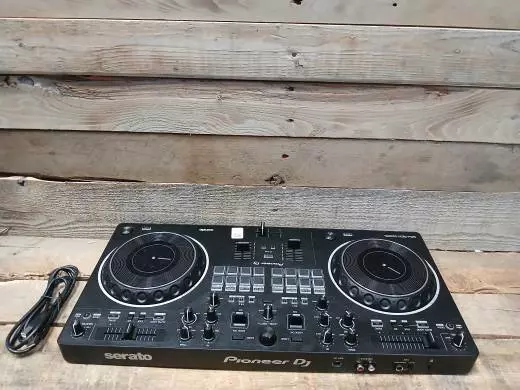 Pioneer DJ - DDJ-REV1 2