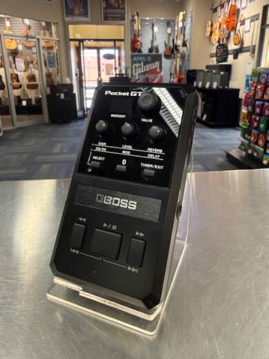 BOSS Pocket GT Pocket Effects Processor And Practice Companion