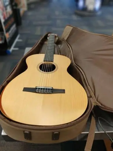 Taylor Guitars - ACADEMY 12E-NV1 2