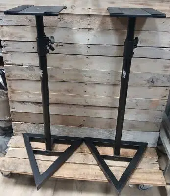ONSTAGE - MONITOR STAND 31-61