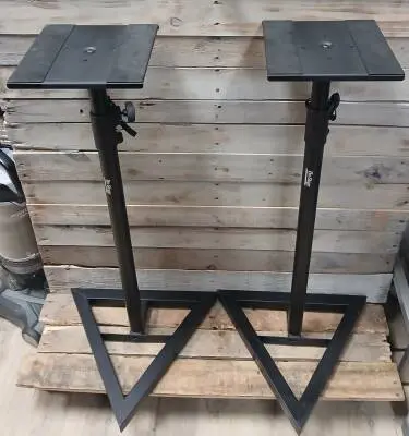 ONSTAGE - MONITOR STAND 31-61 2