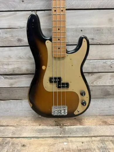 Fender - 013-1712-303