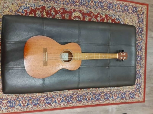 Leho - Baritone Ukulele LHUB-MM