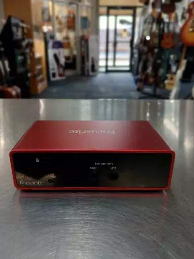 Focusrite - SCARLETTSOLOMK3 2