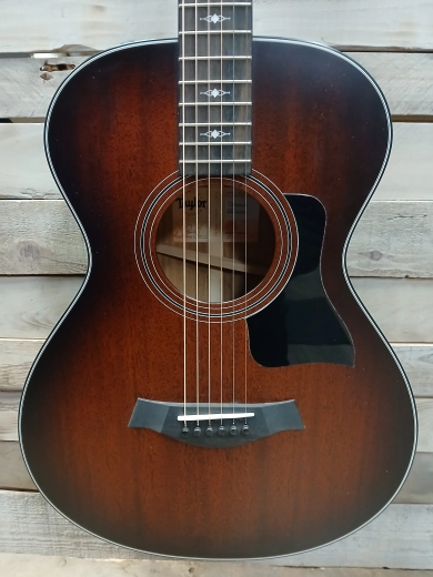 Taylor Guitars - 322E 12FRT VCL 2